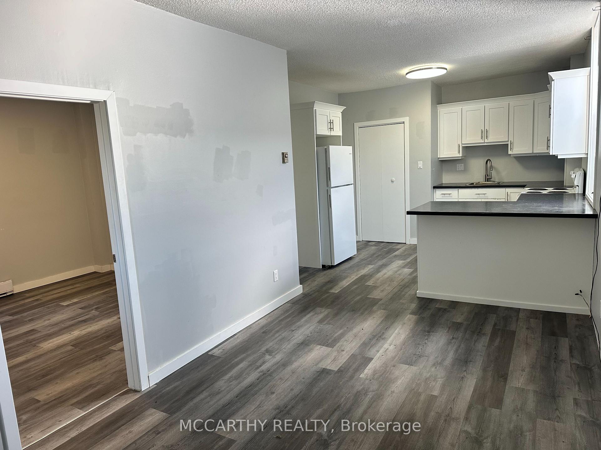 Photo 5 of 40 Main Street E, Southgate — HOMEH