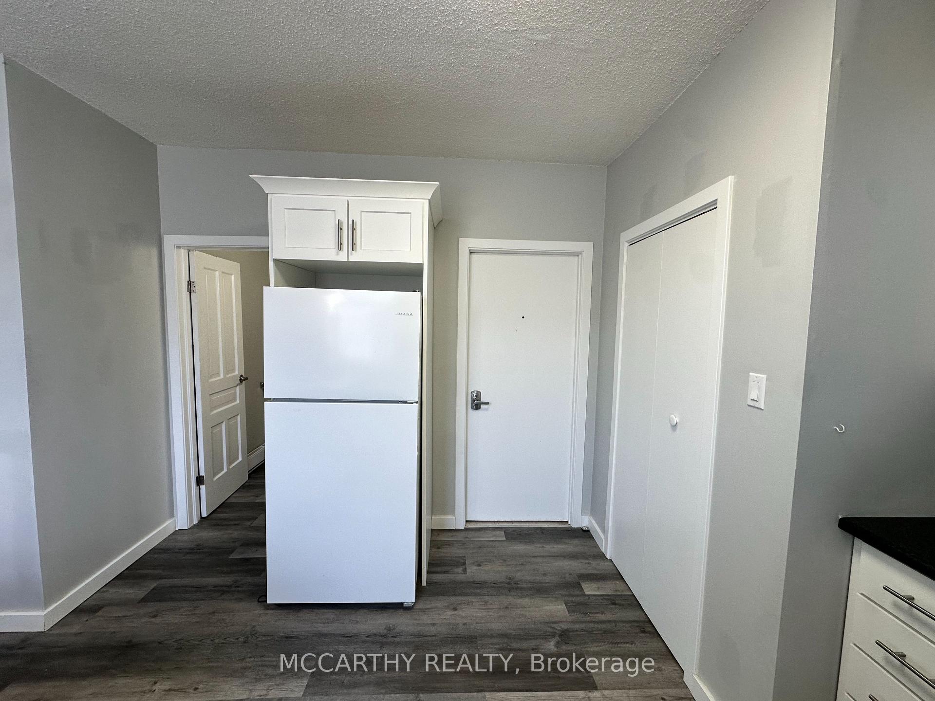 Photo 3 of 40 Main Street E, Southgate — HOMEH