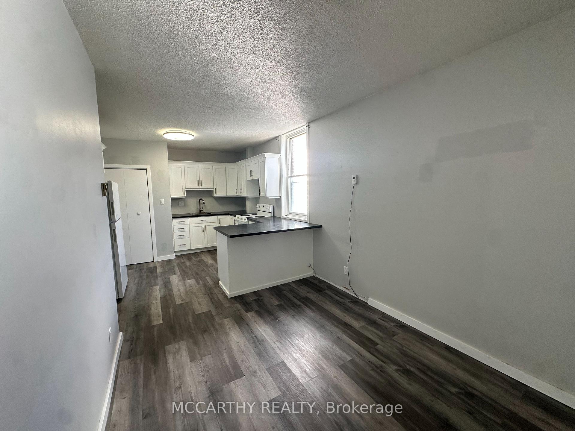 Photo 12 of 40 Main Street E, Southgate — HOMEH