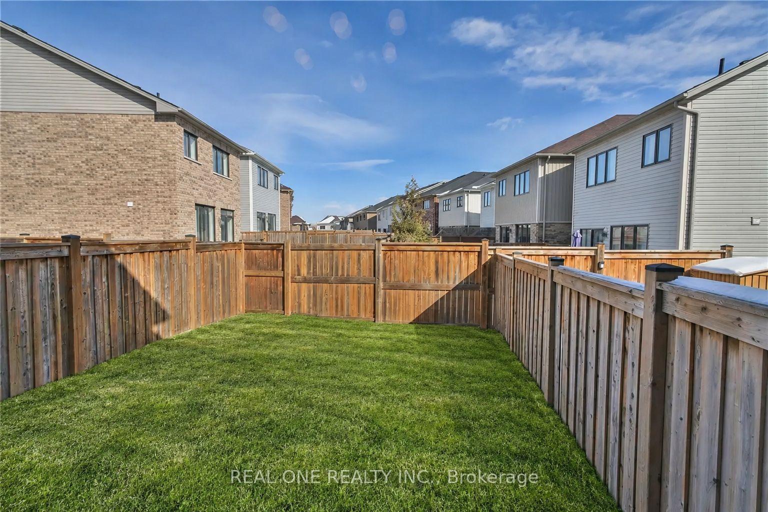 Photo 43 of 110 Arnold Marshall Boulevard, Haldimand — HOMEH