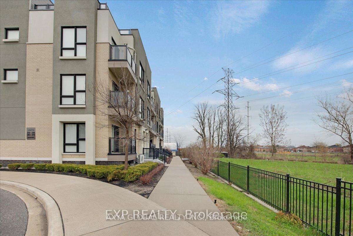 Photo 2 of Unit 369, 515 Kingbird Grove, Scarborough, Rouge — HOMEH