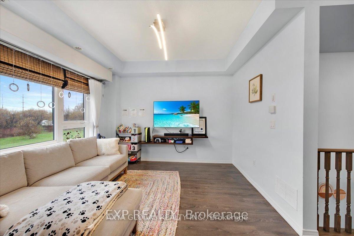Photo 7 of Unit 369, 515 Kingbird Grove, Scarborough, Rouge — HOMEH
