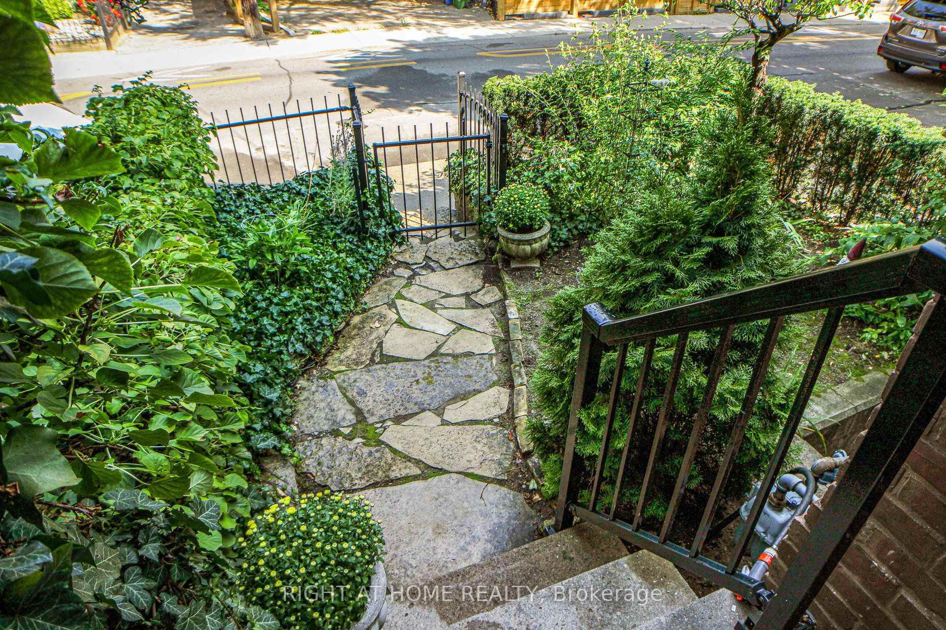 Photo 3 of Unit Main, 440 Sackville Street, Toronto, Cabbagetown-South St. James Town — HOMEH