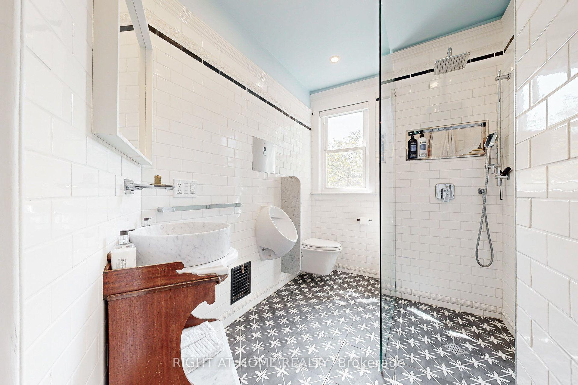 Photo 18 of Unit Main, 440 Sackville Street, Toronto, Cabbagetown-South St. James Town — HOMEH