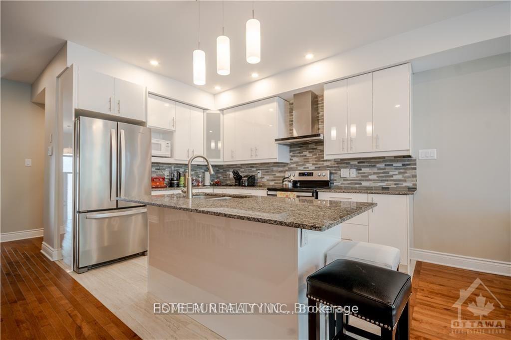 Photo 5 of 560 Mutual Street, Ottawa, Castle Heights — HOMEH