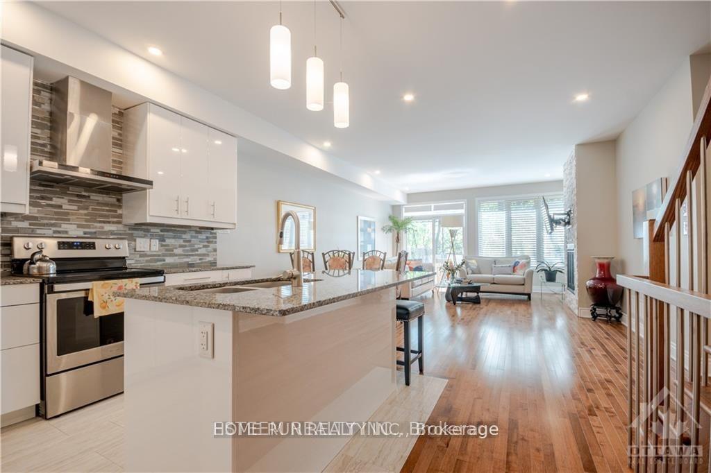 Photo 6 of 560 Mutual Street, Ottawa, Castle Heights — HOMEH