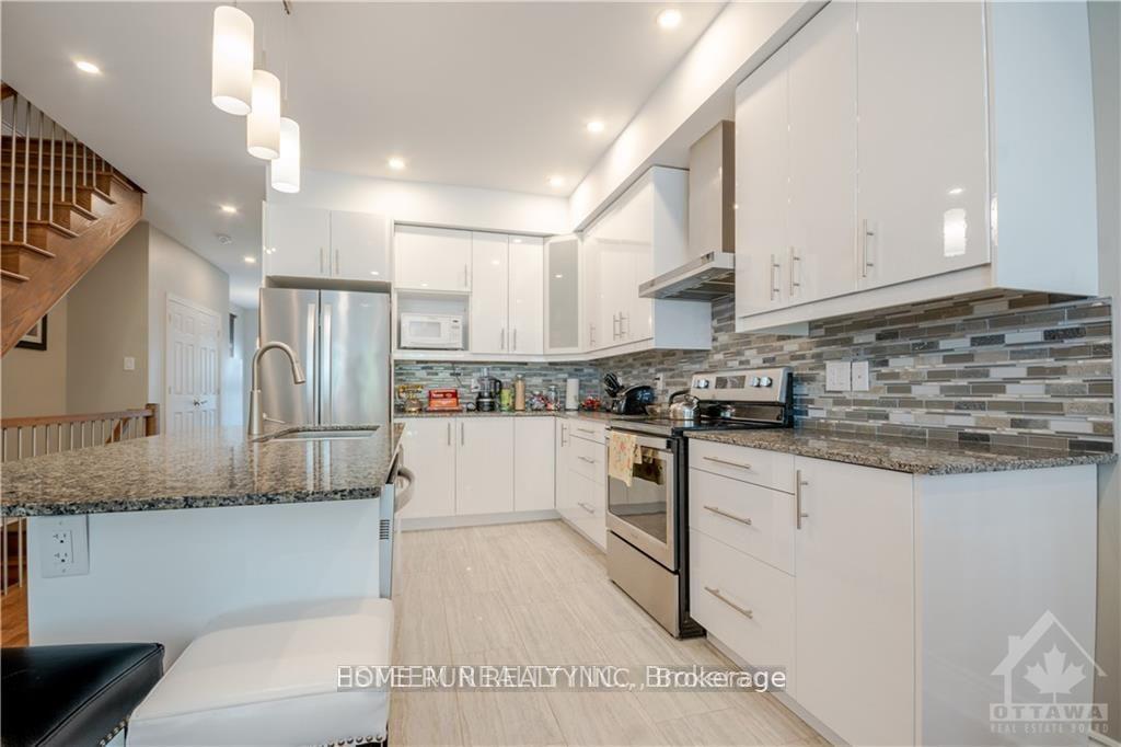 Photo 7 of 560 Mutual Street, Ottawa, Castle Heights — HOMEH