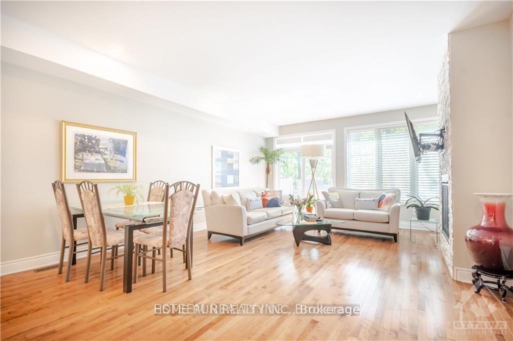 Photo 11 of 560 Mutual Street, Ottawa, Castle Heights — HOMEH