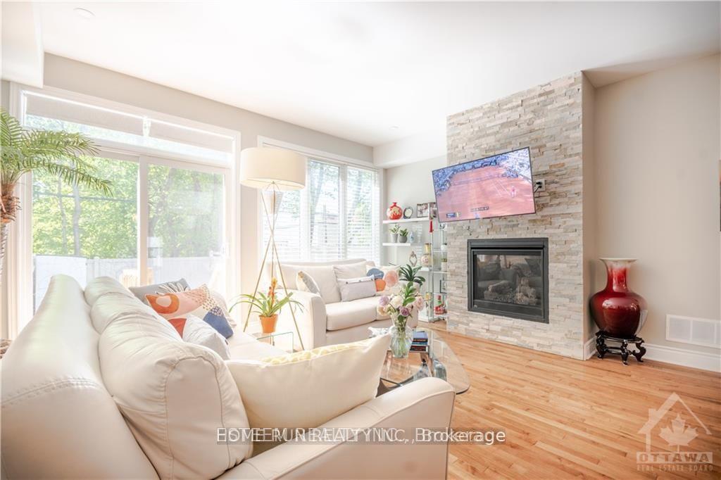 Photo 12 of 560 Mutual Street, Ottawa, Castle Heights — HOMEH