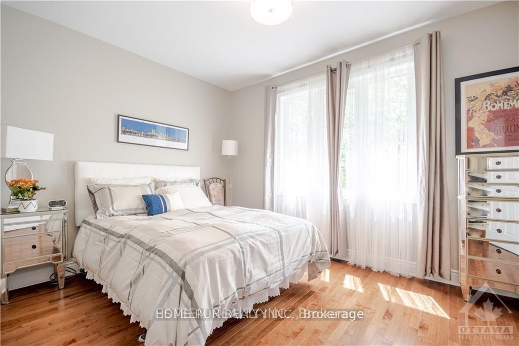 Photo 25 of 560 Mutual Street, Ottawa, Castle Heights — HOMEH