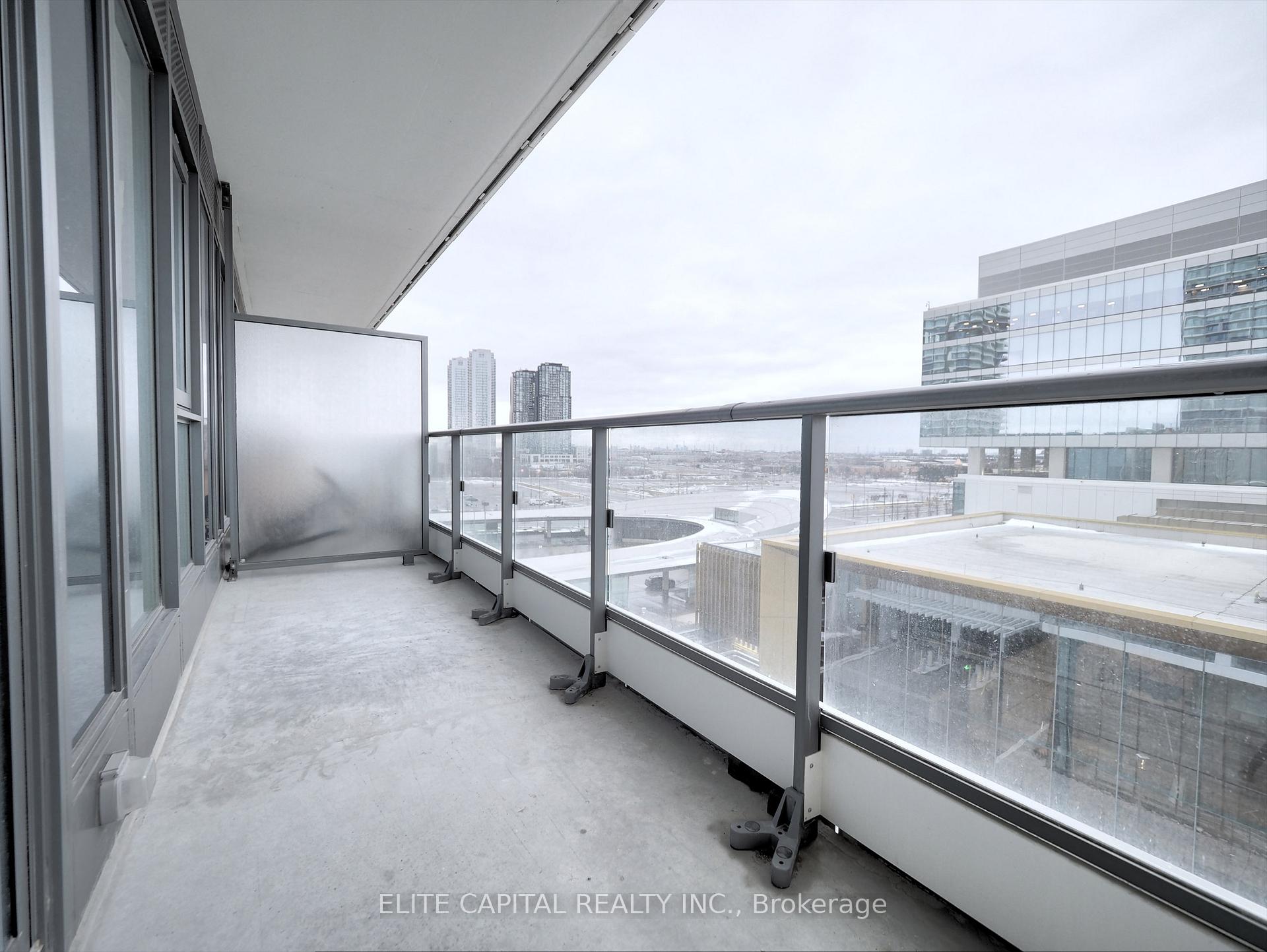 Photo 6 of Unit 702, 5 Buttermill Avenue, Vaughan, Vaughan Corporate Centre — HOMEH