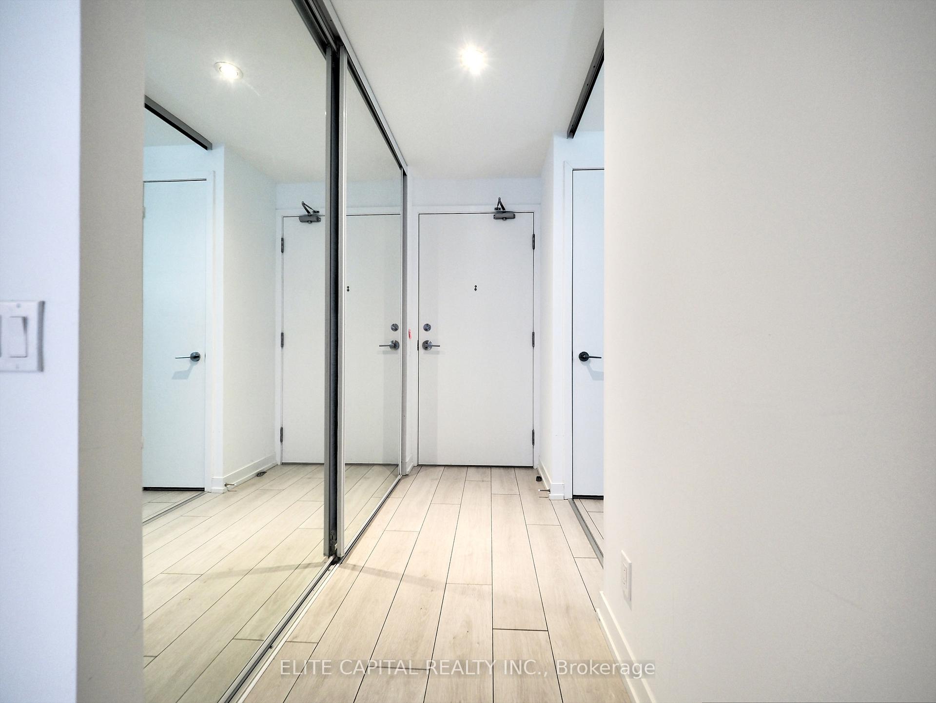 Photo 9 of Unit 702, 5 Buttermill Avenue, Vaughan, Vaughan Corporate Centre — HOMEH