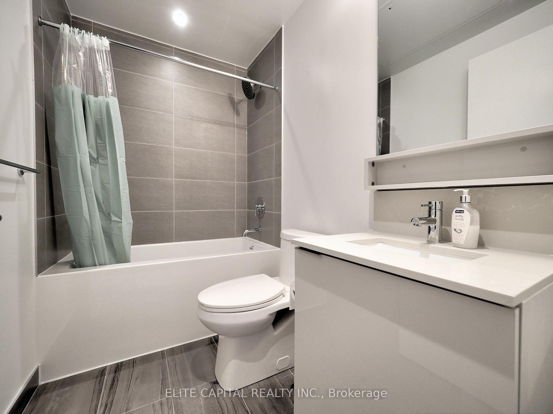 Photo 11 of Unit 702, 5 Buttermill Avenue, Vaughan, Vaughan Corporate Centre — HOMEH