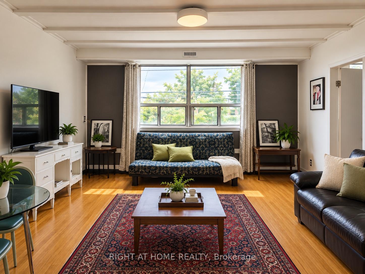 Photo of Unit 1, 2849 Kingston Road