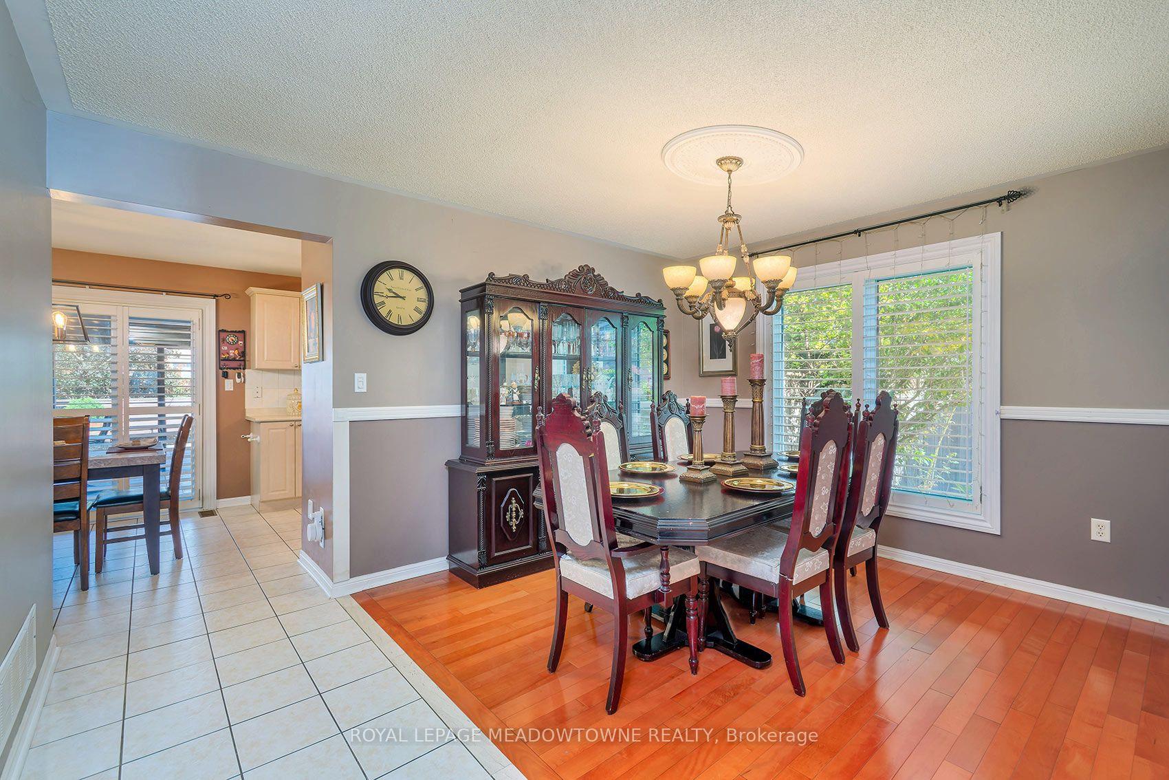 Photo 15 of 43 Thorpe Crescent, Brampton, Fletcher's Meadow — HOMEH