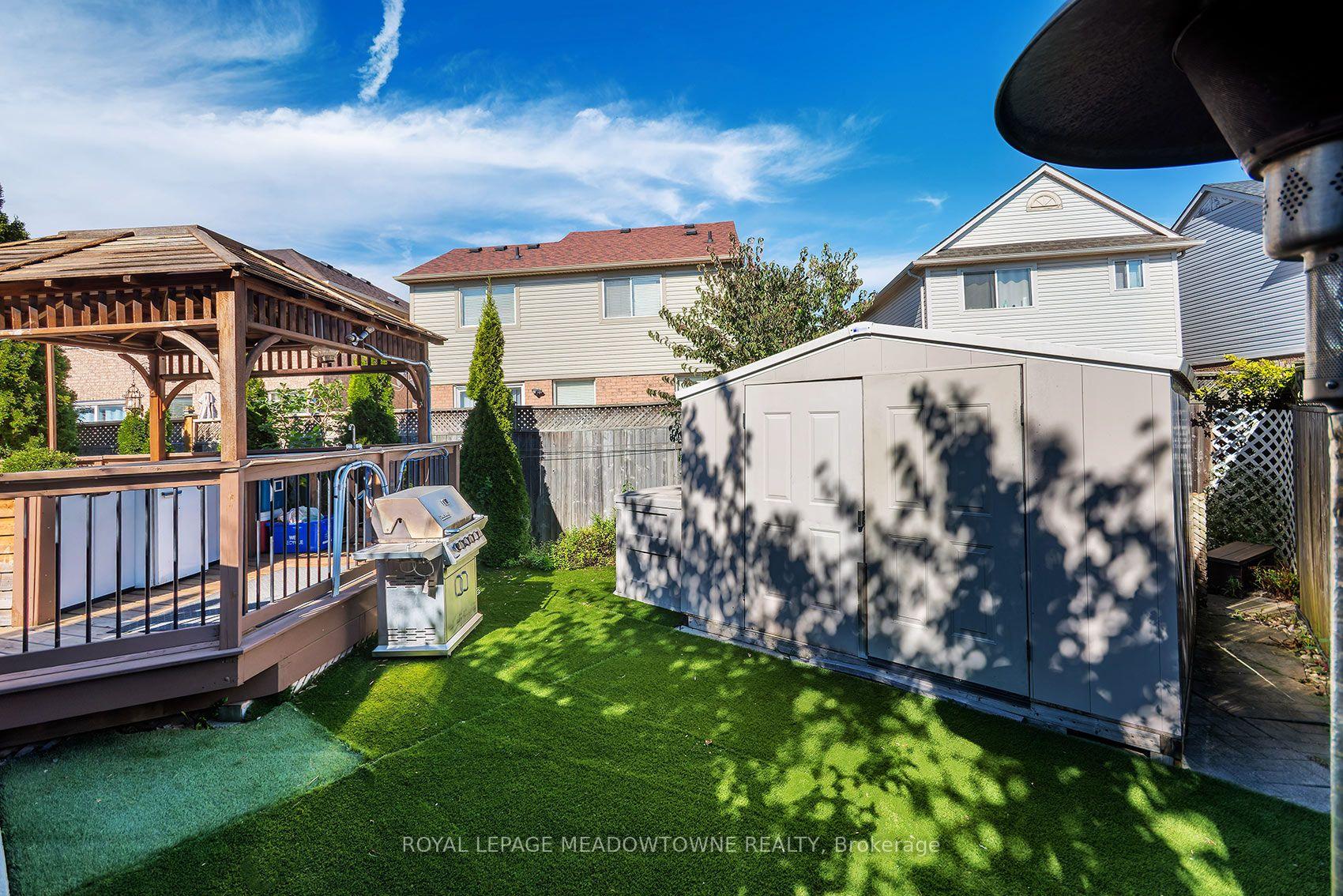 Photo 48 of 43 Thorpe Crescent, Brampton, Fletcher's Meadow — HOMEH