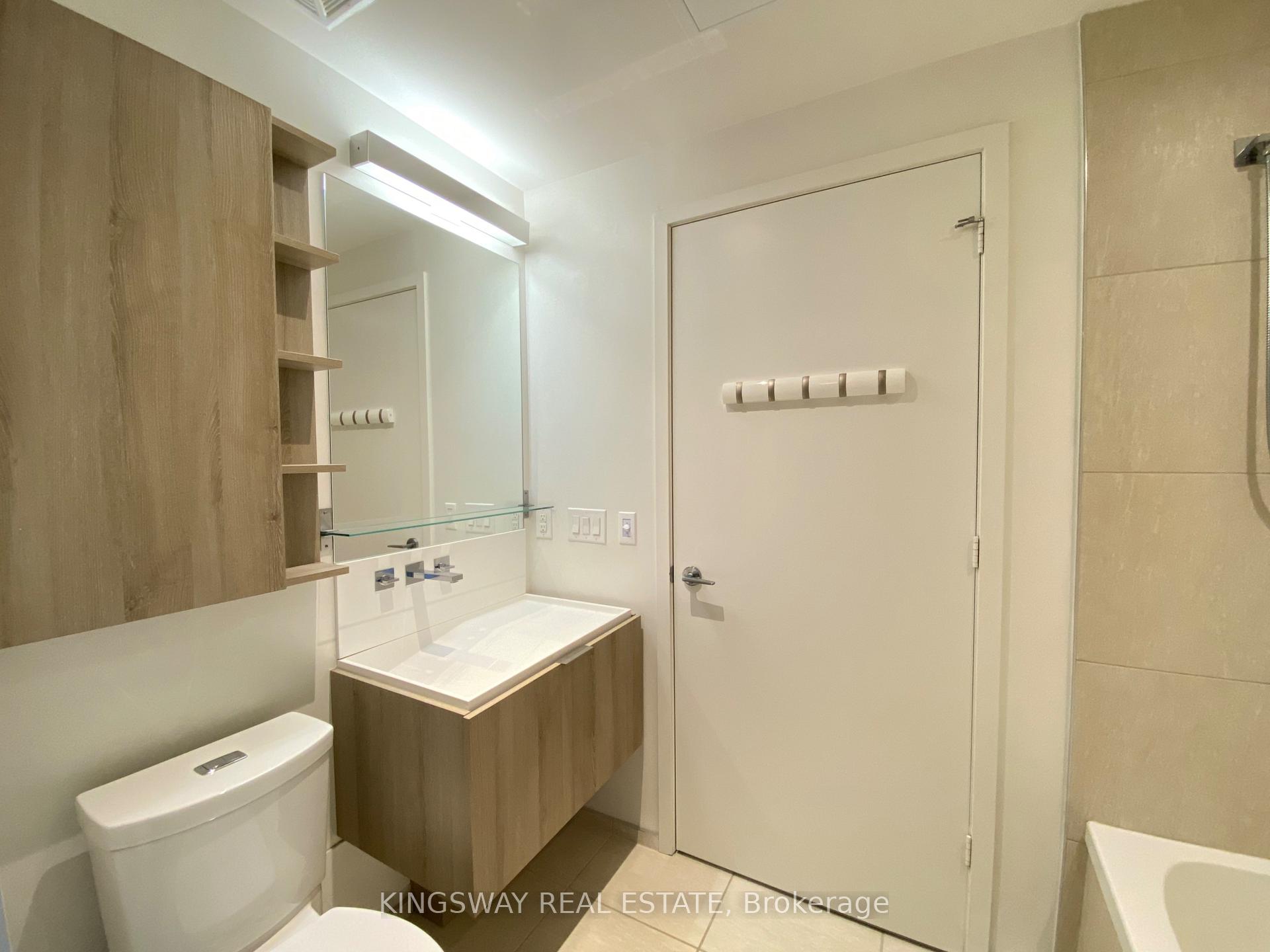 Photo 16 of Unit 4105, 101 Charles Street E, Toronto, Church-Yonge Corridor — HOMEH