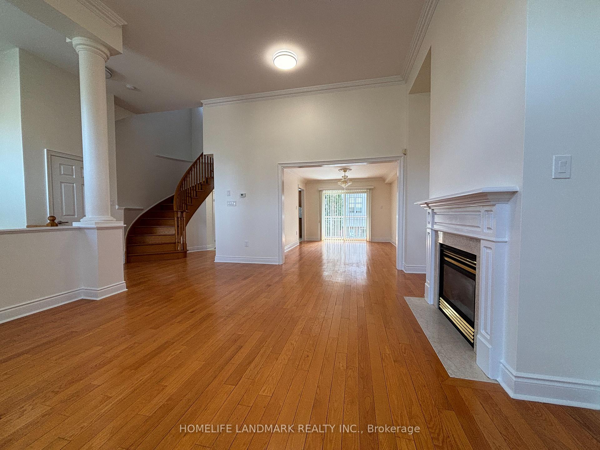 Photo 6 of 168 Legends Way, Markham, Unionville — HOMEH