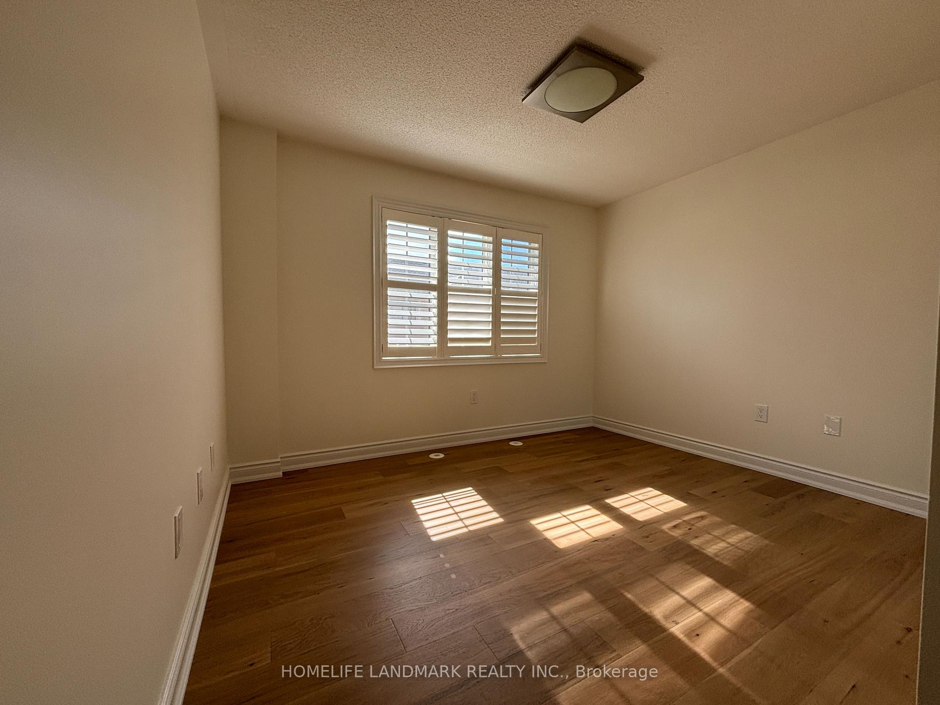 Photo 17 of 168 Legends Way, Markham, Unionville — HOMEH