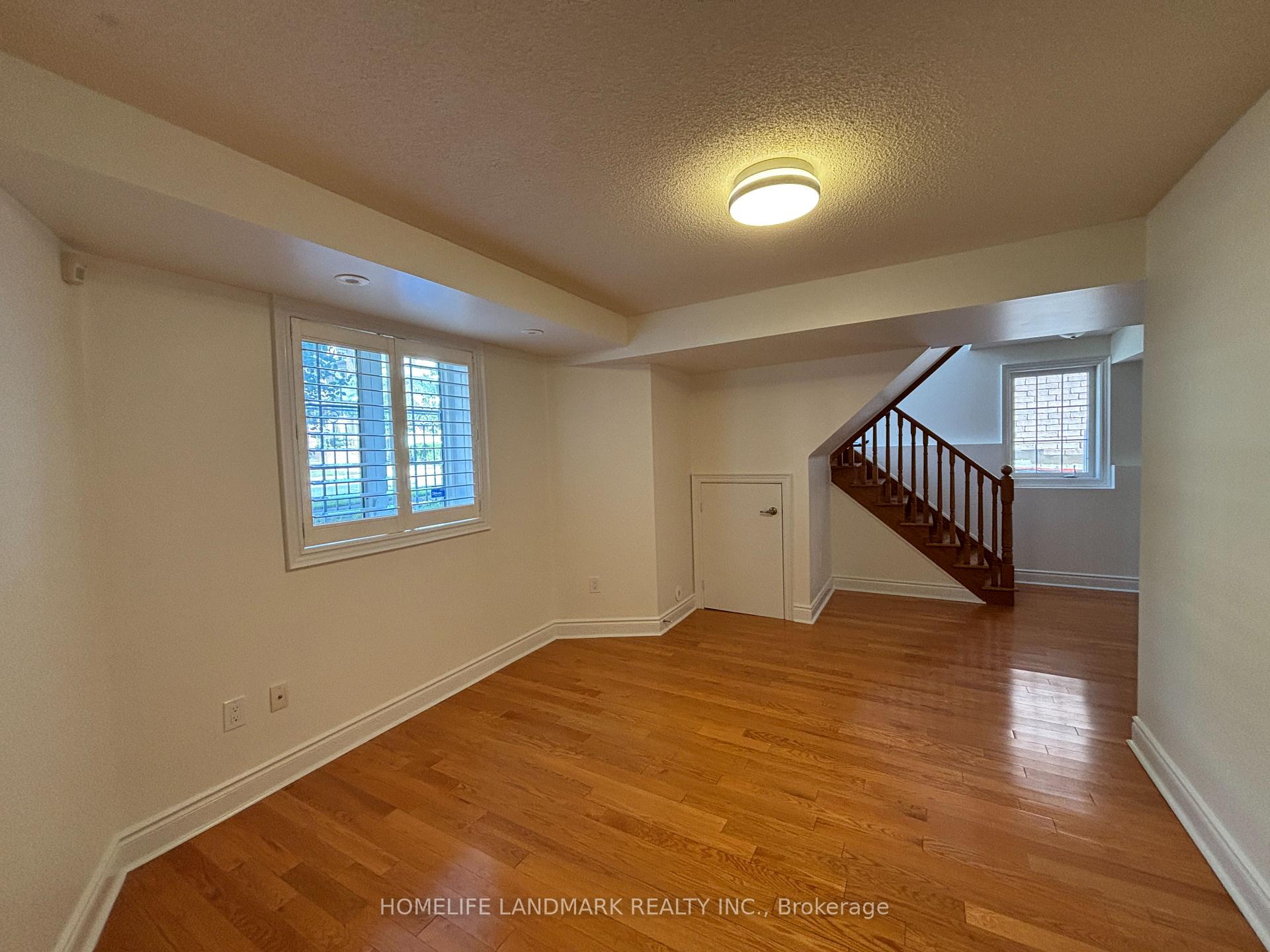 Photo 20 of 168 Legends Way, Markham, Unionville — HOMEH