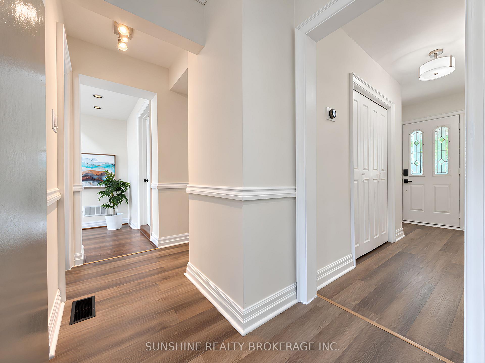 Photo 13 of 48 Bellbury Crescent, North York, Don Valley Village — HOMEH