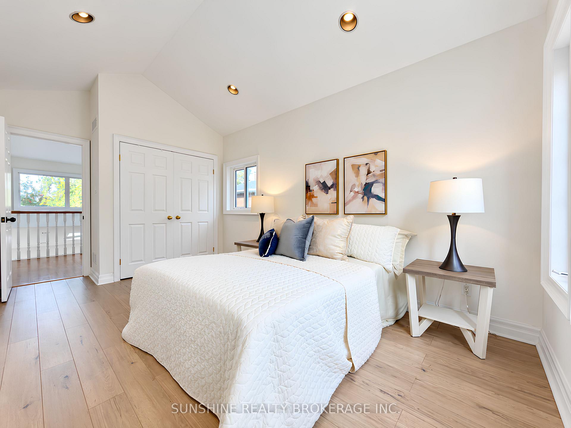 Photo 33 of 48 Bellbury Crescent, North York, Don Valley Village — HOMEH