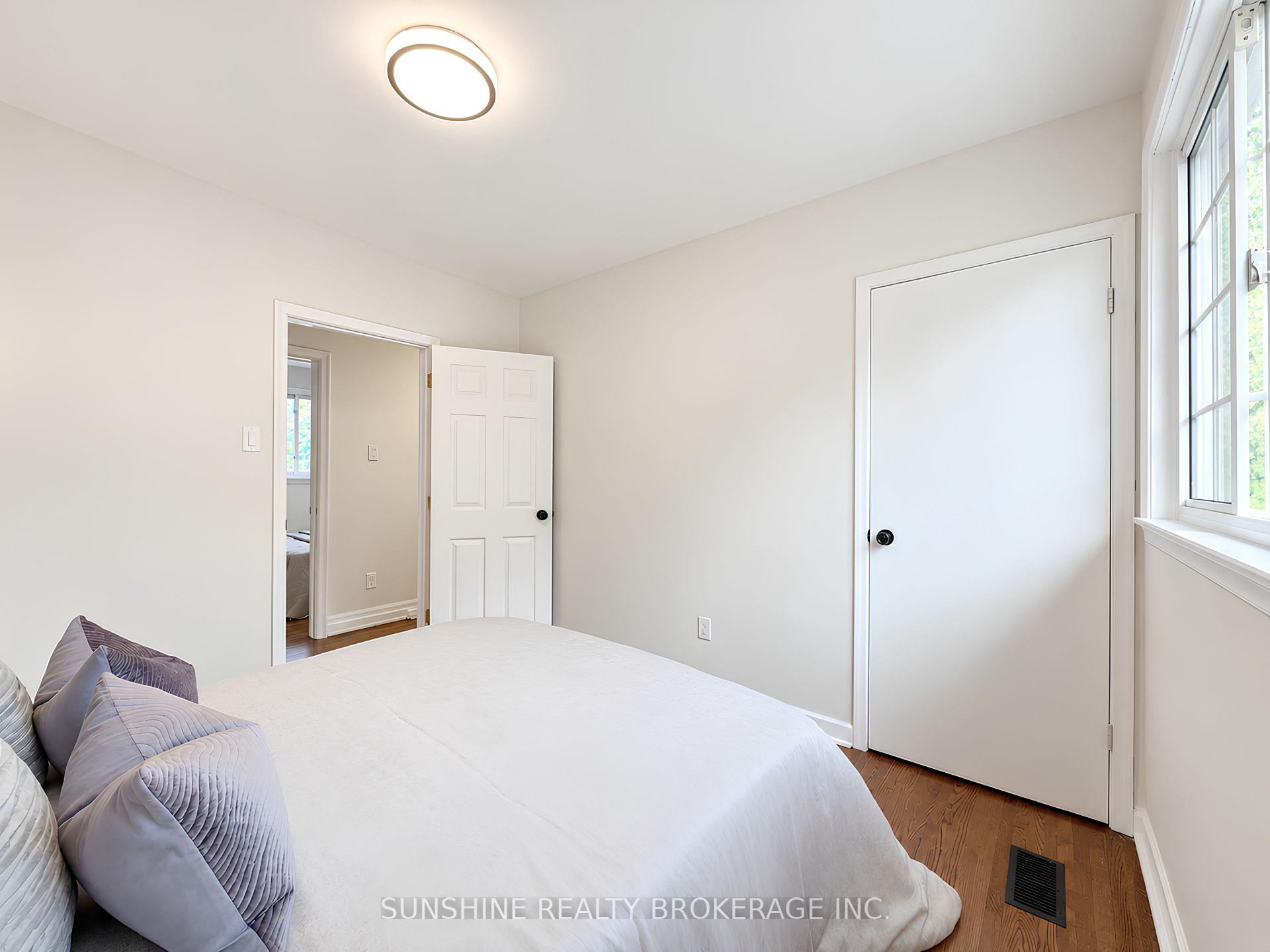 Photo 37 of 48 Bellbury Crescent, North York, Don Valley Village — HOMEH