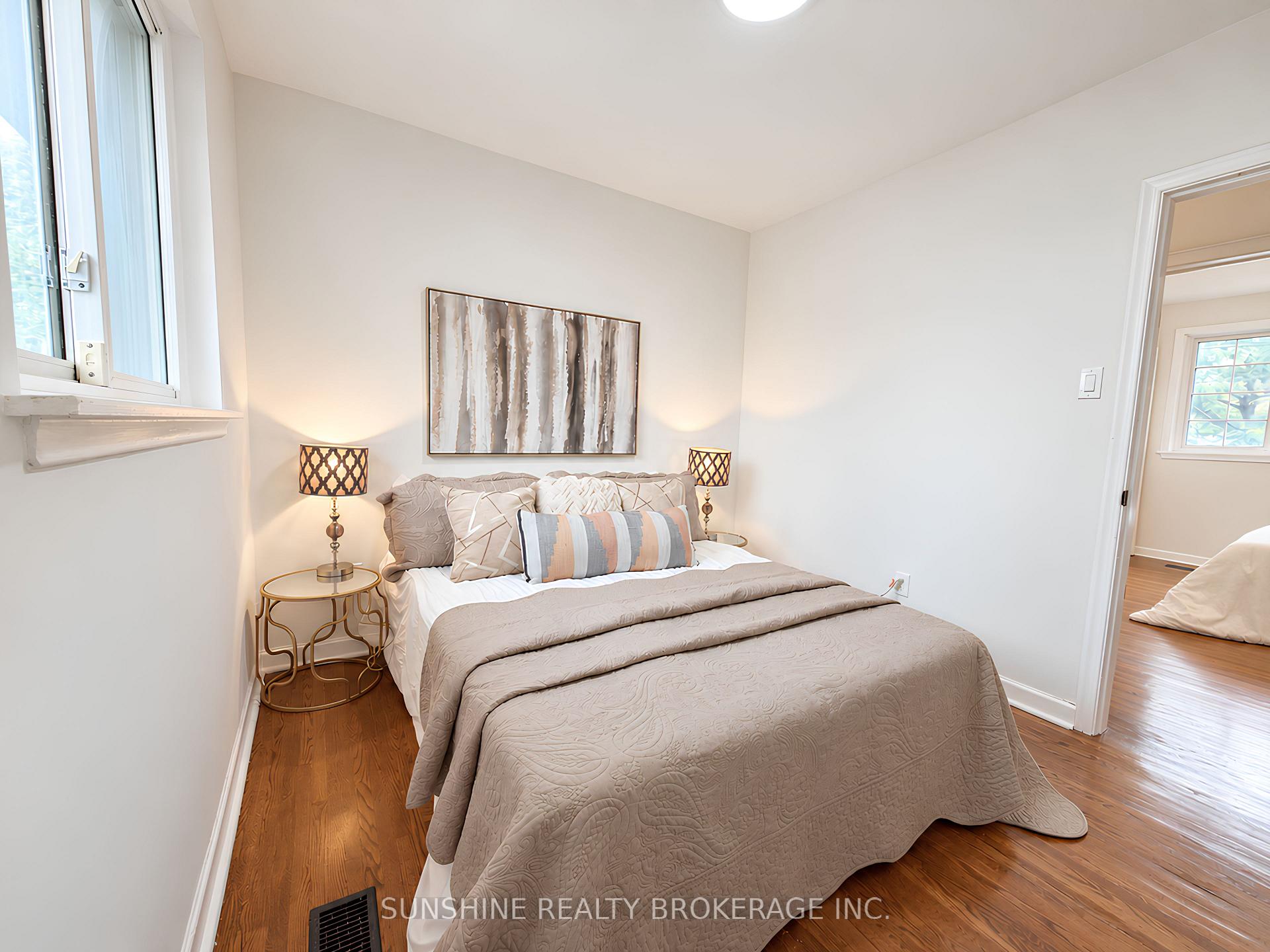 Photo 40 of 48 Bellbury Crescent, North York, Don Valley Village — HOMEH