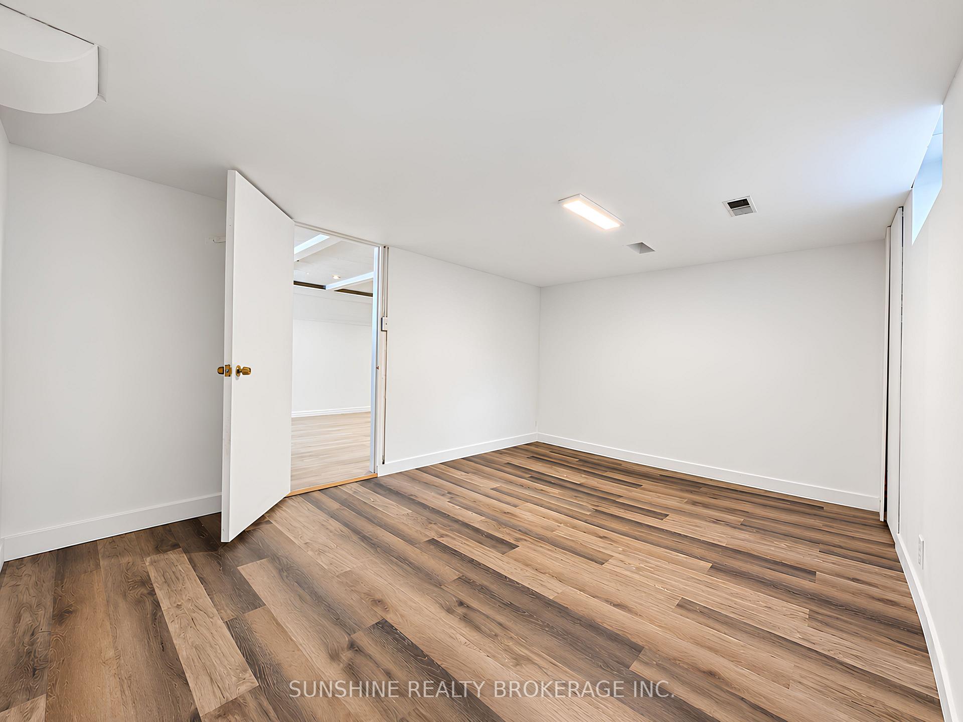 Photo 45 of 48 Bellbury Crescent, North York, Don Valley Village — HOMEH
