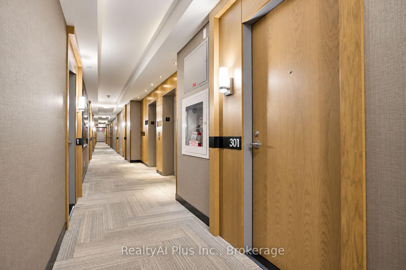Photo 13 of Unit 301, 28 Uptown Drive, Markham, Unionville — HOMEH