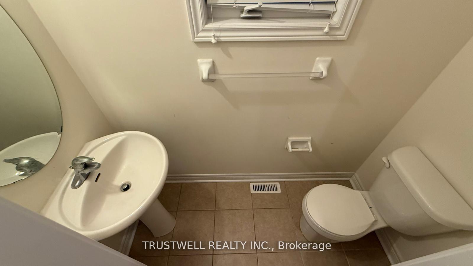 Photo 7 of 54 Busch Avenue, Markham, Berczy — HOMEH