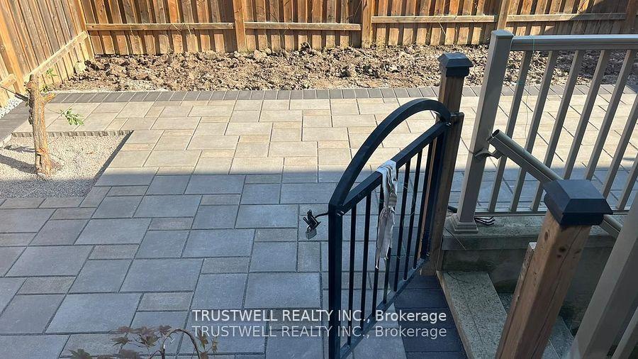 Photo 27 of 54 Busch Avenue, Markham, Berczy — HOMEH