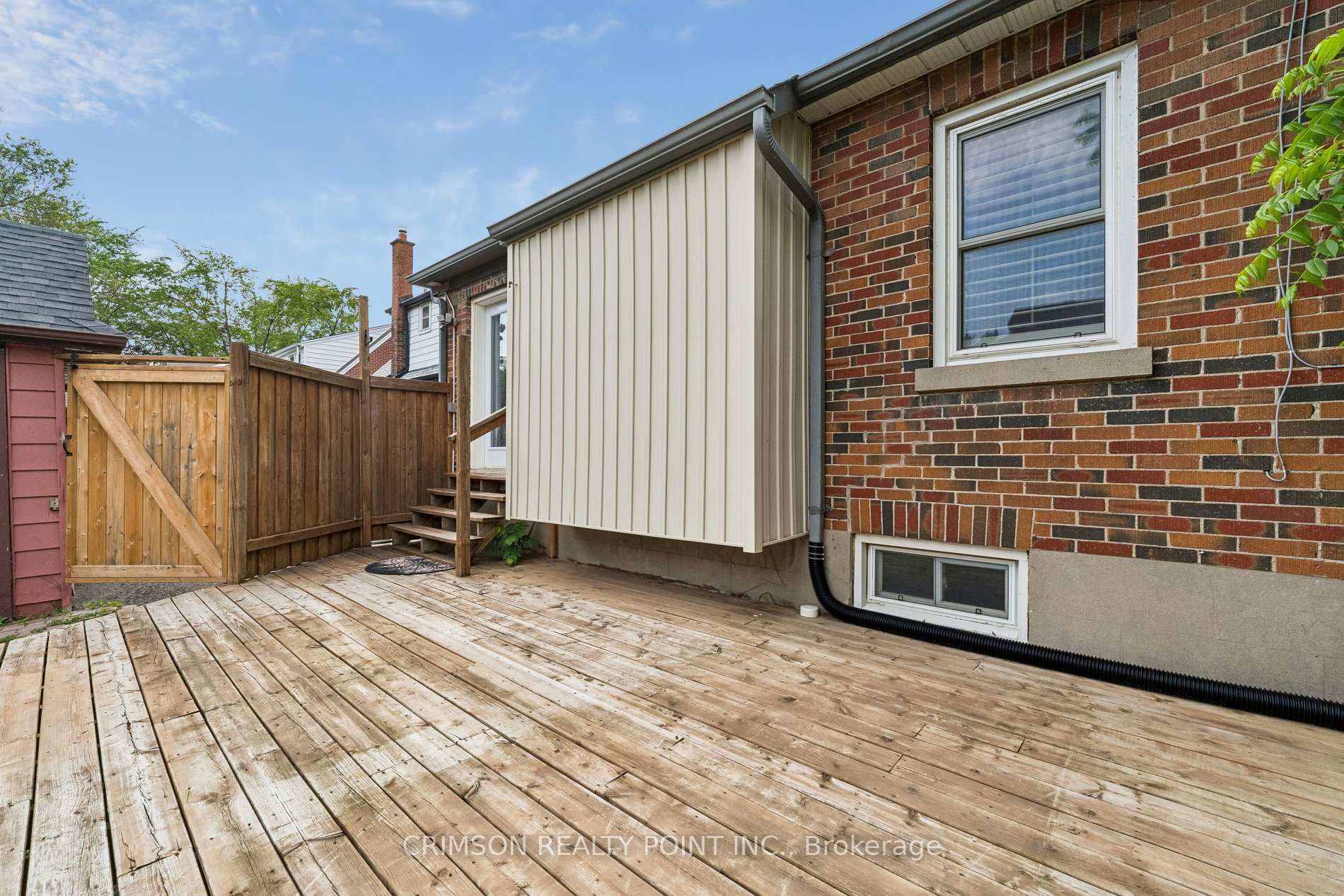 Photo 32 of 503 Athol Street E, Oshawa, Central — HOMEH