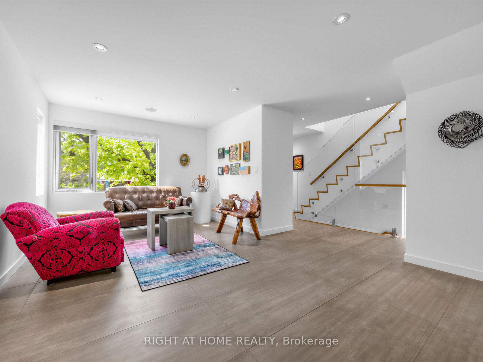 Photo 6 of 76 Ferris Road, Toronto, O'Connor-Parkview — HOMEH
