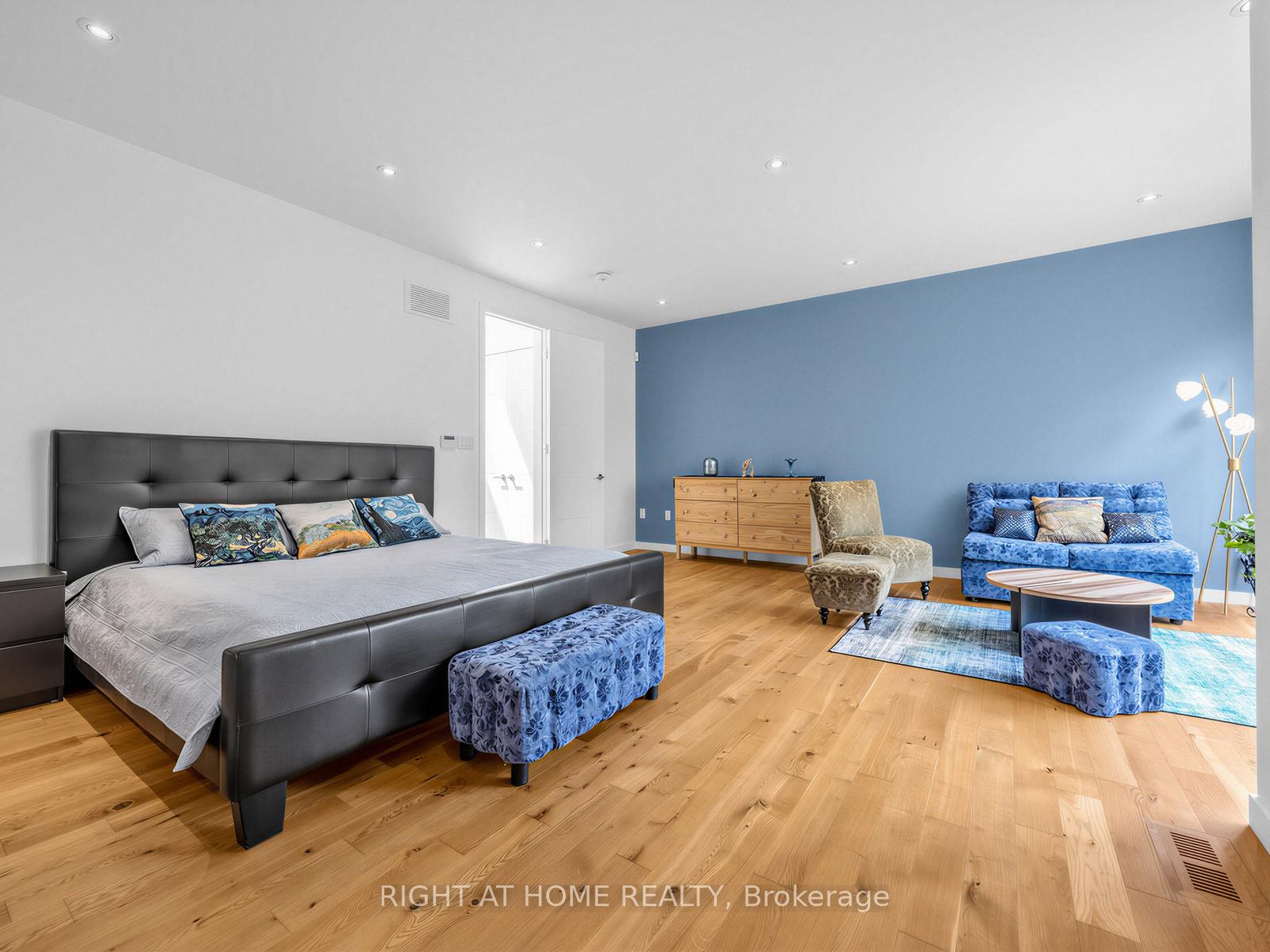 Photo 23 of 76 Ferris Road, Toronto, O'Connor-Parkview — HOMEH