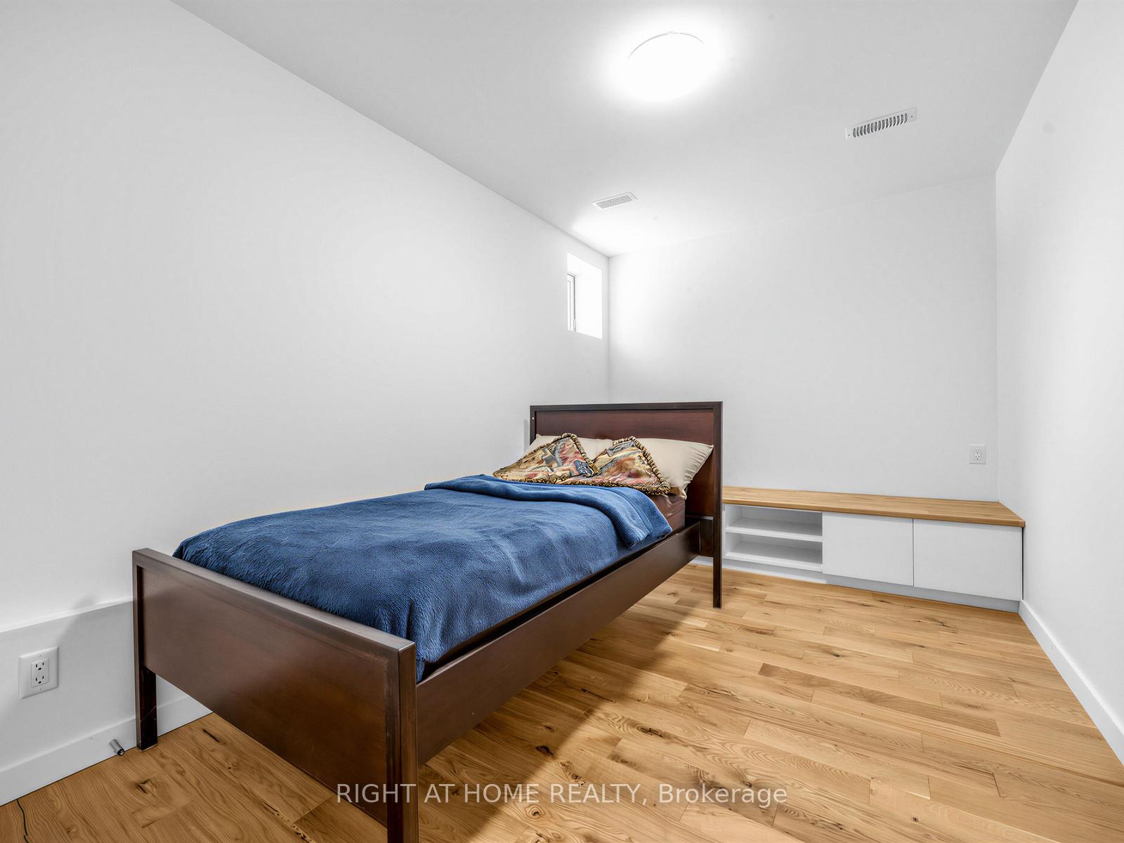 Photo 30 of 76 Ferris Road, Toronto, O'Connor-Parkview — HOMEH