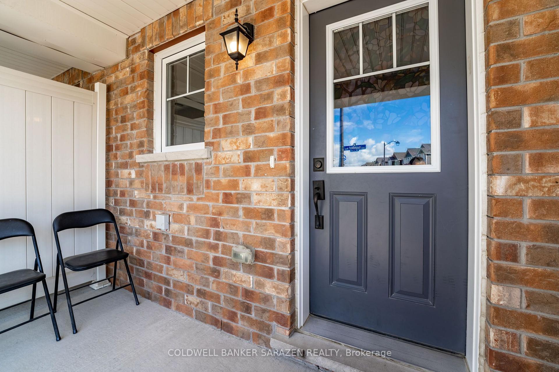 Photo 2 of 590 Roundleaf Way, Ottawa, Kanata - Emerald Meadows/Trailwest — HOMEH