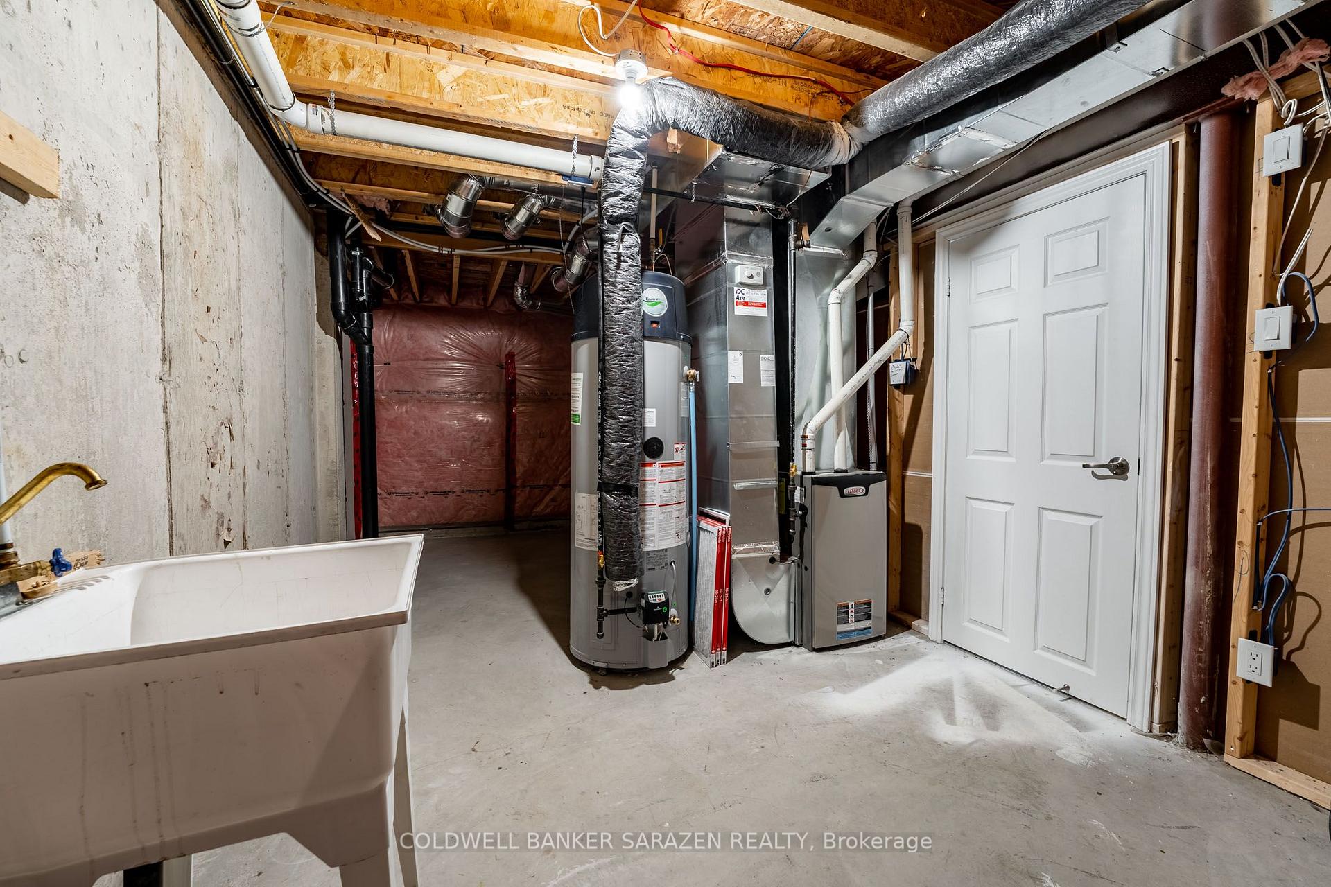 Photo 6 of 590 Roundleaf Way, Ottawa, Kanata - Emerald Meadows/Trailwest — HOMEH