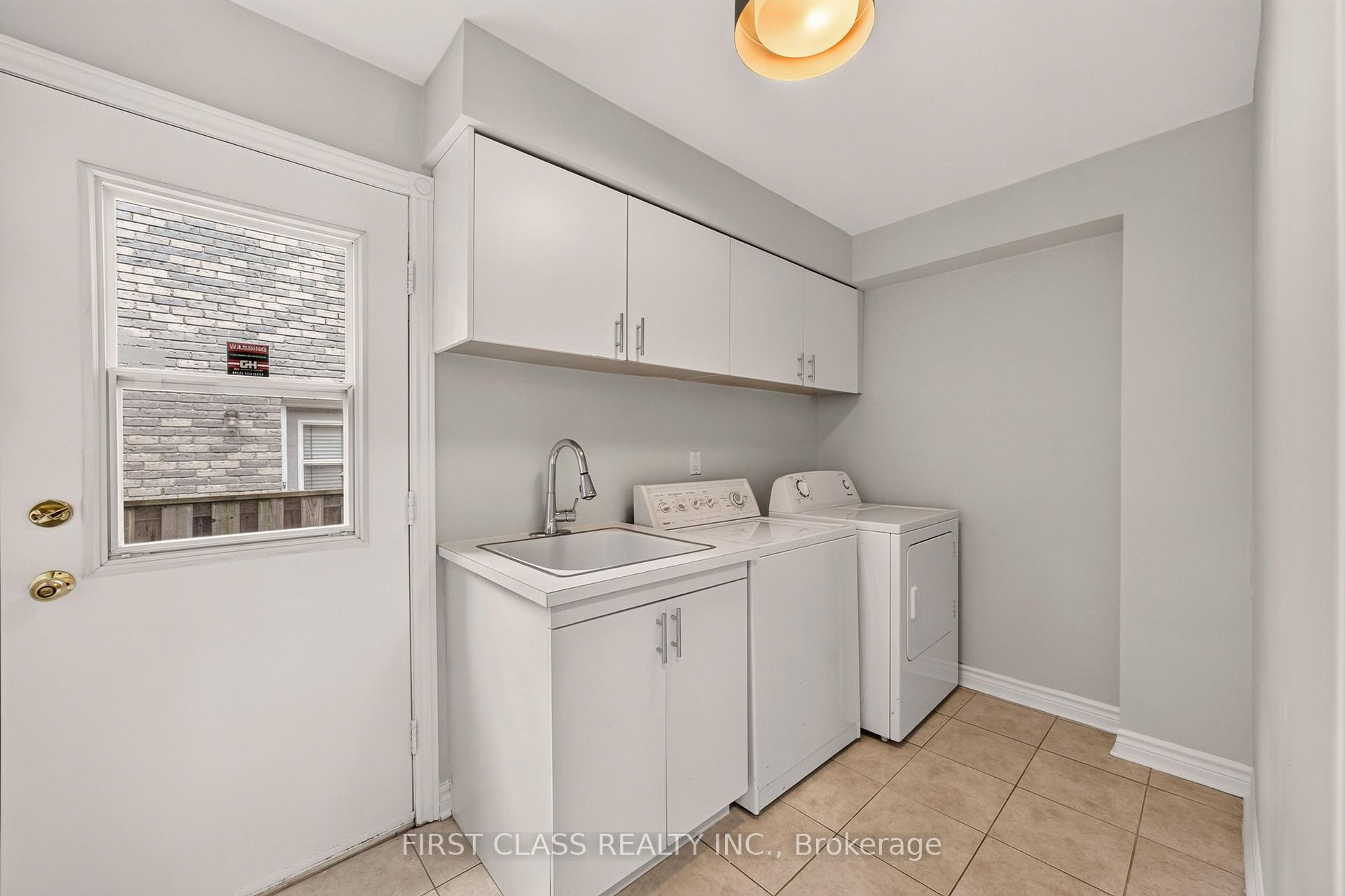 Photo 17 of 30 Ritter Crescent, Markham, Unionville — HOMEH