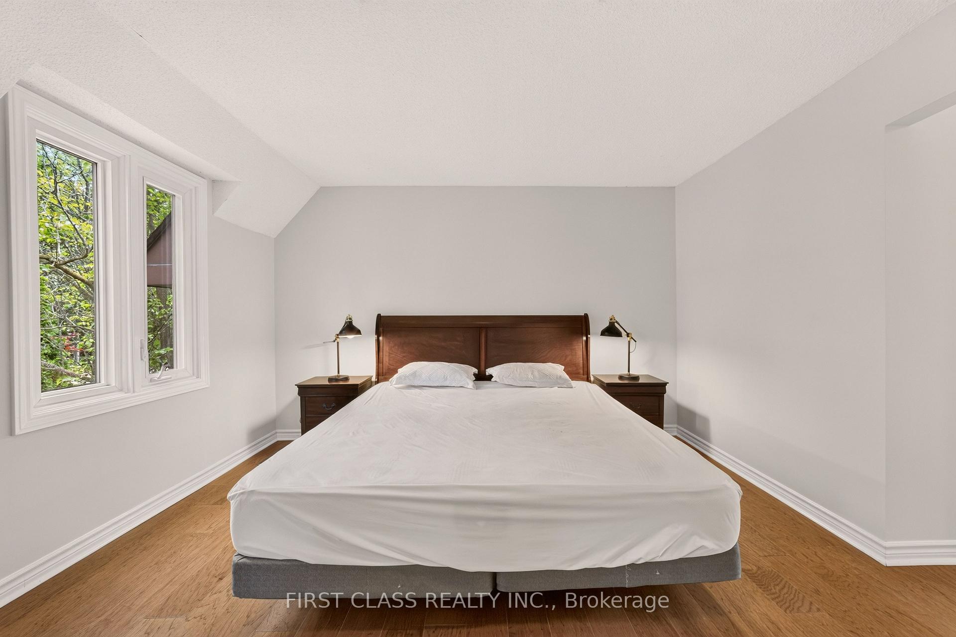 Photo 20 of 30 Ritter Crescent, Markham, Unionville — HOMEH