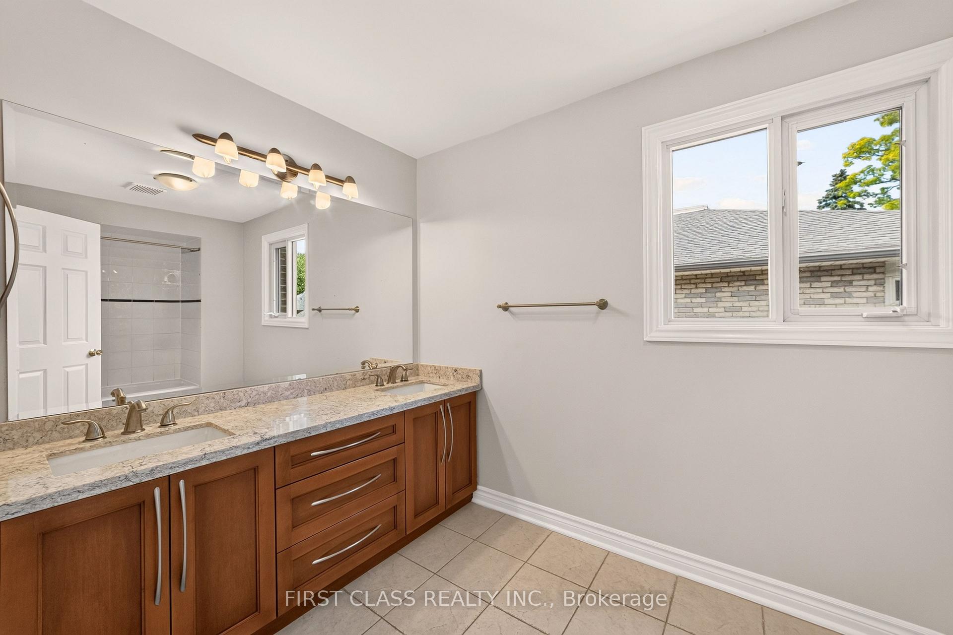 Photo 30 of 30 Ritter Crescent, Markham, Unionville — HOMEH