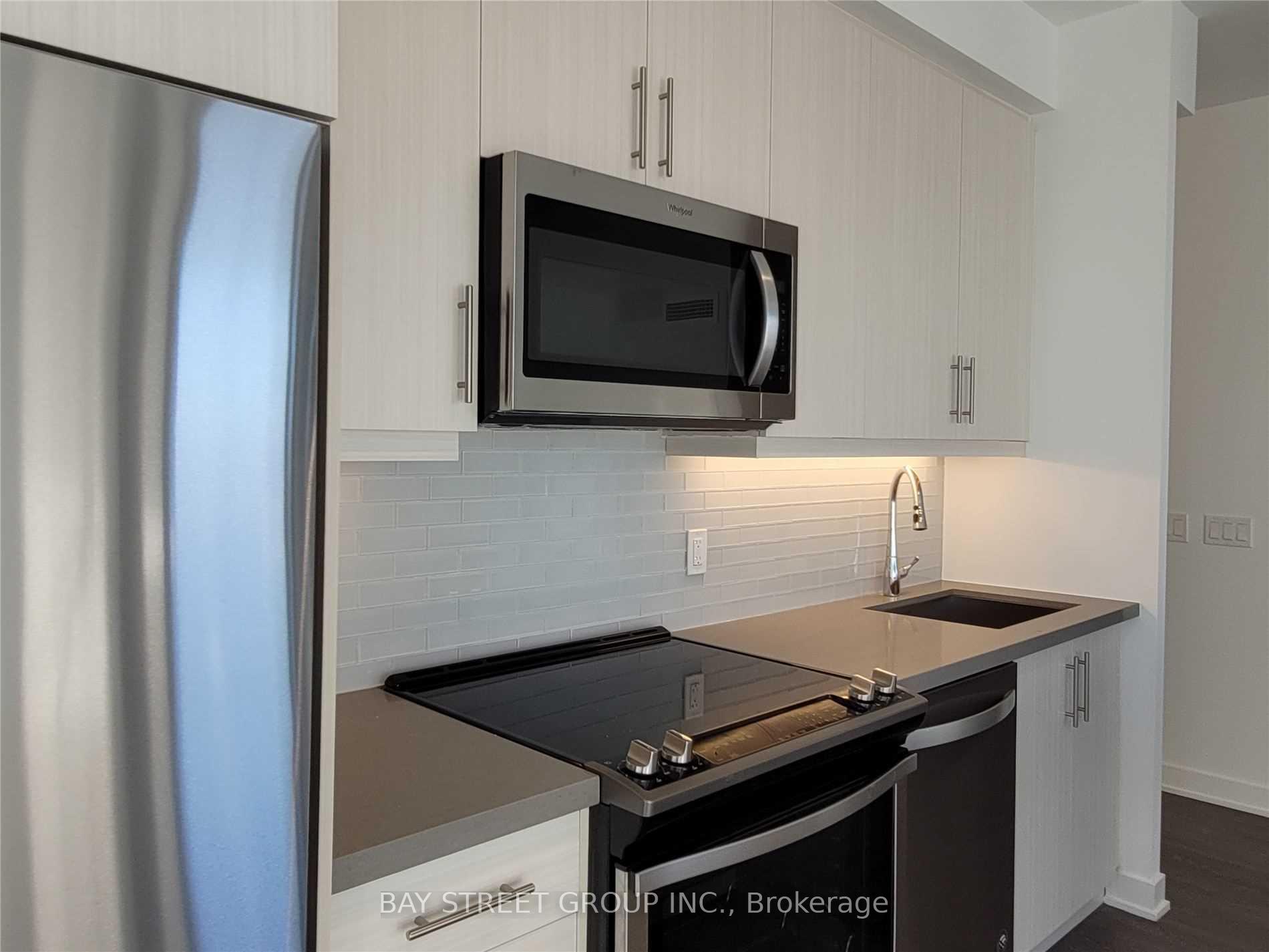 Photo 8 of Unit 1414, 85 Oneida Crescent, Richmond Hill, Langstaff — HOMEH