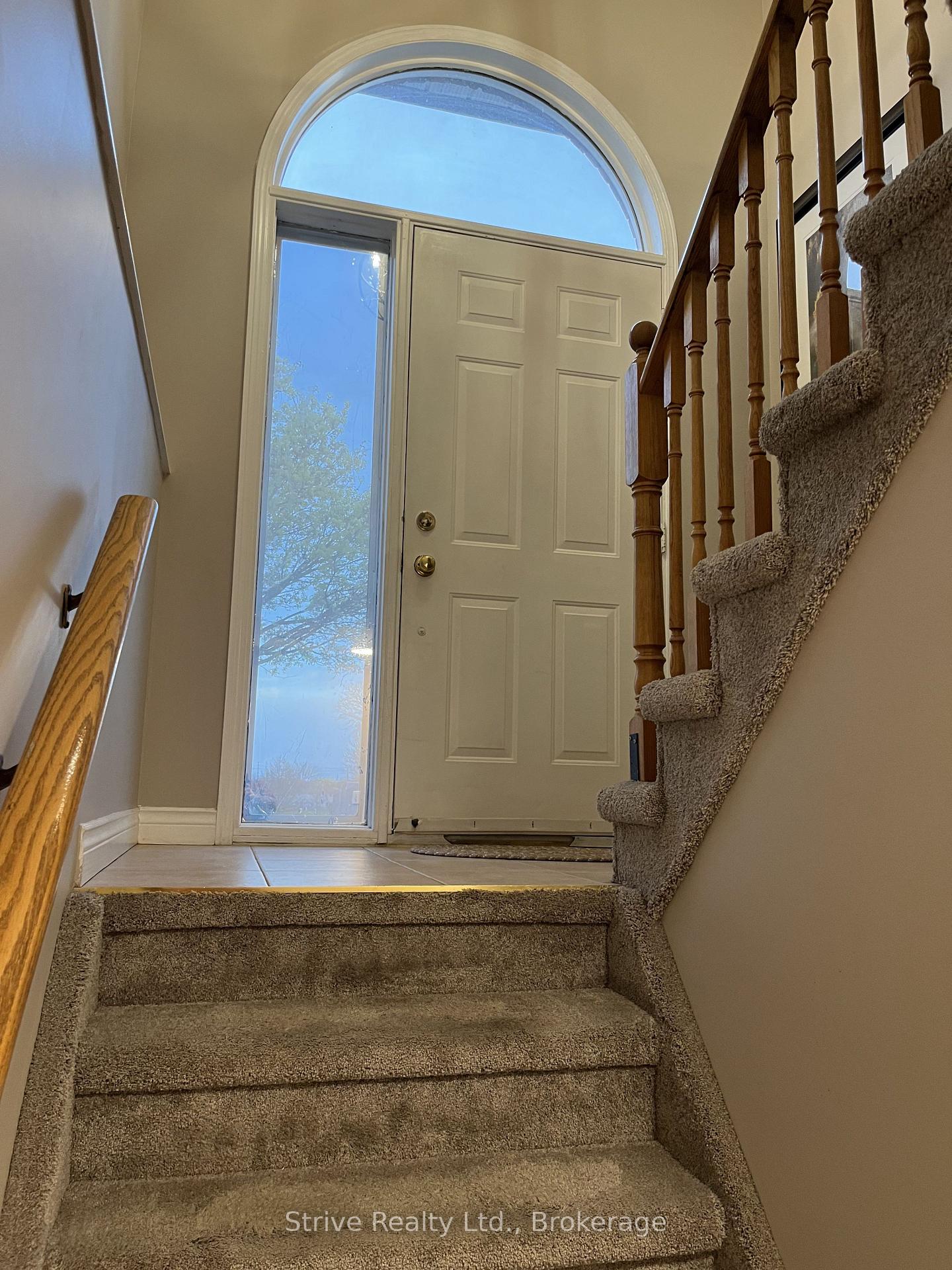 Photo 13 of 1013 Attersley Drive, Oshawa, Pinecrest — HOMEH