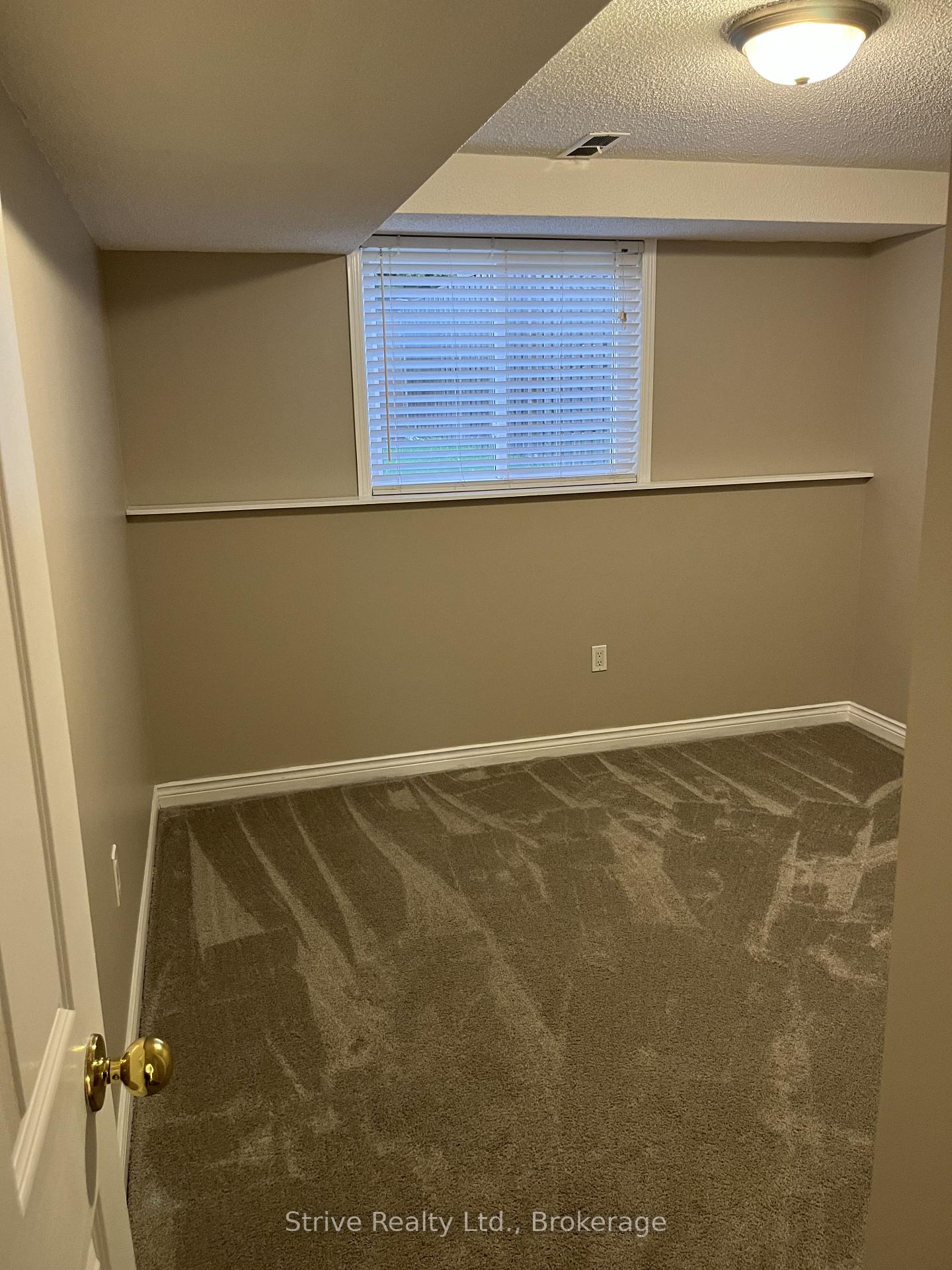 Photo 16 of 1013 Attersley Drive, Oshawa, Pinecrest — HOMEH