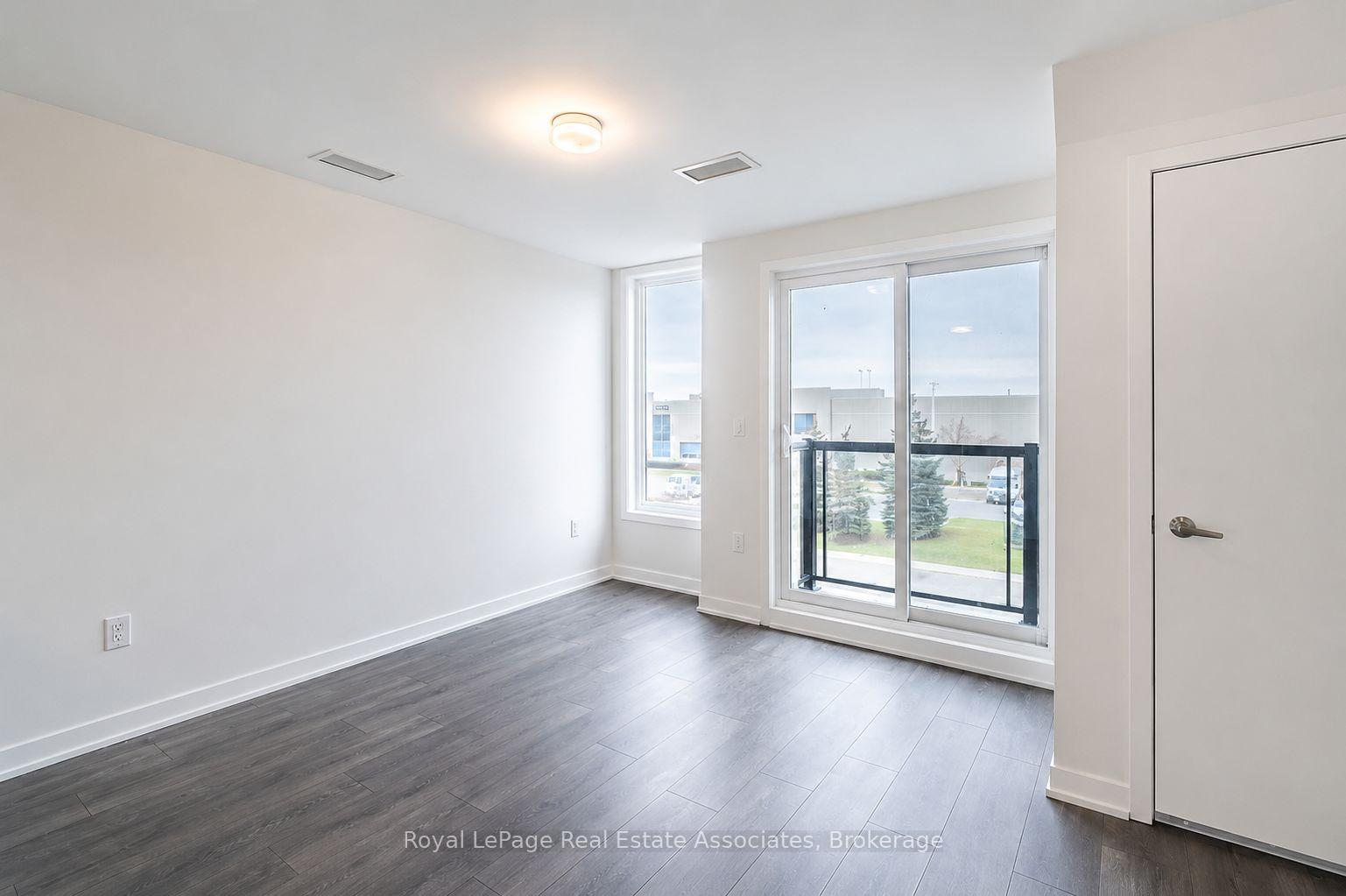 Photo 15 of Unit 312, 3401 Ridgeway Drive, Mississauga, Erin Mills — HOMEH