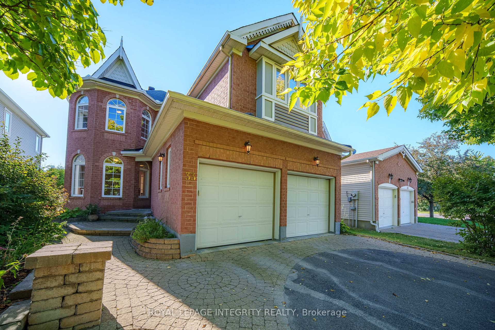 Photo 2 of 33 Norgold Crescent, Ottawa, Kanata - Kanata Lakes/Heritage Hills — HOMEH