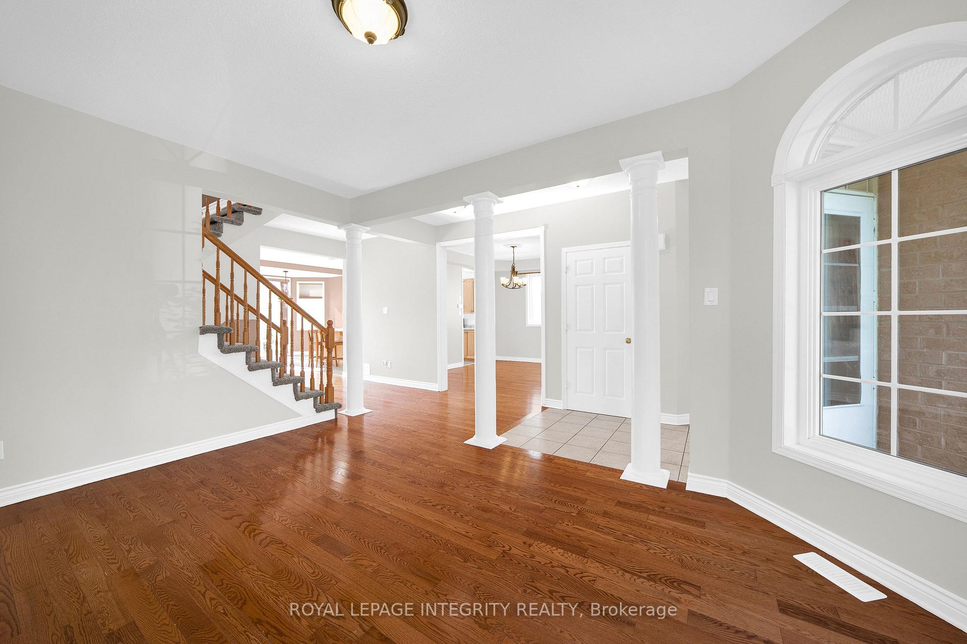 Photo 7 of 33 Norgold Crescent, Ottawa, Kanata - Kanata Lakes/Heritage Hills — HOMEH