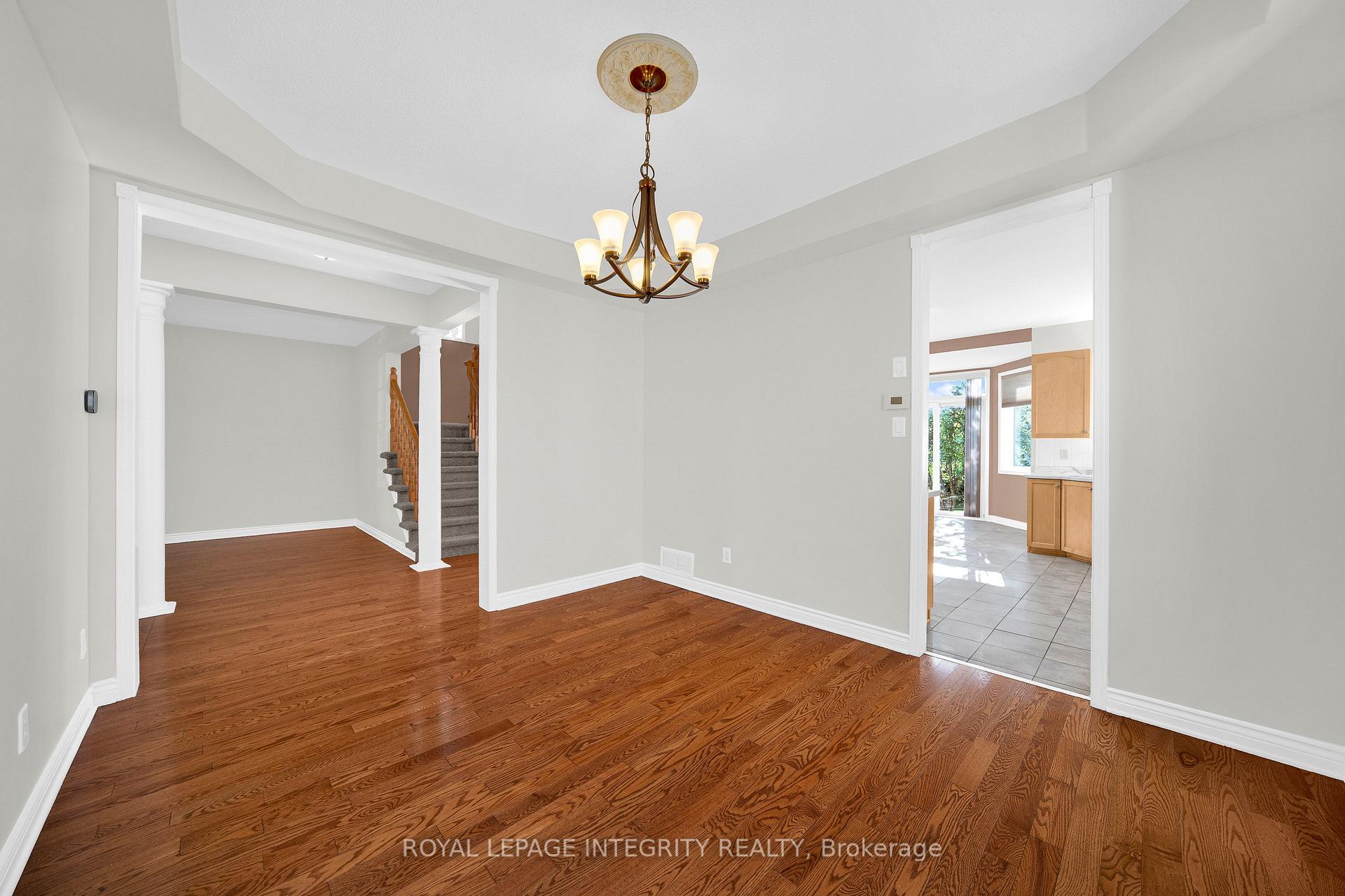 Photo 10 of 33 Norgold Crescent, Ottawa, Kanata - Kanata Lakes/Heritage Hills — HOMEH