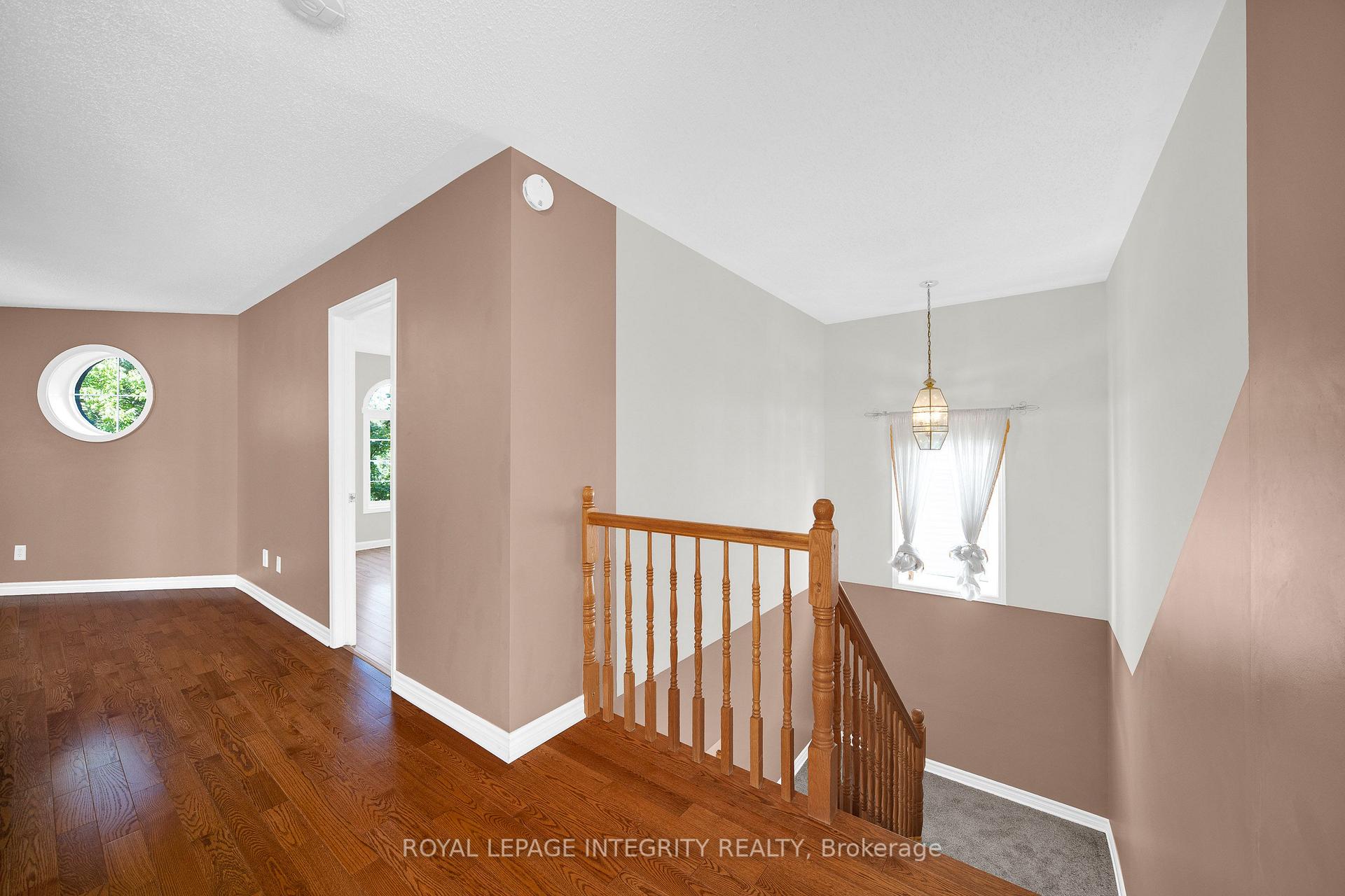Photo 20 of 33 Norgold Crescent, Ottawa, Kanata - Kanata Lakes/Heritage Hills — HOMEH