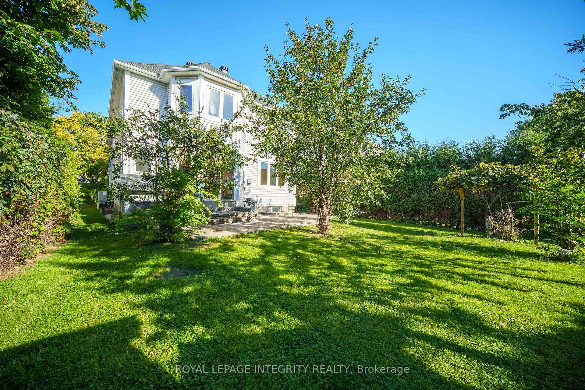 Photo 40 of 33 Norgold Crescent, Ottawa, Kanata - Kanata Lakes/Heritage Hills — HOMEH